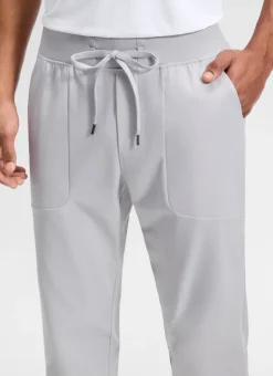 All-Day Comfy Pocket Jogger 28''