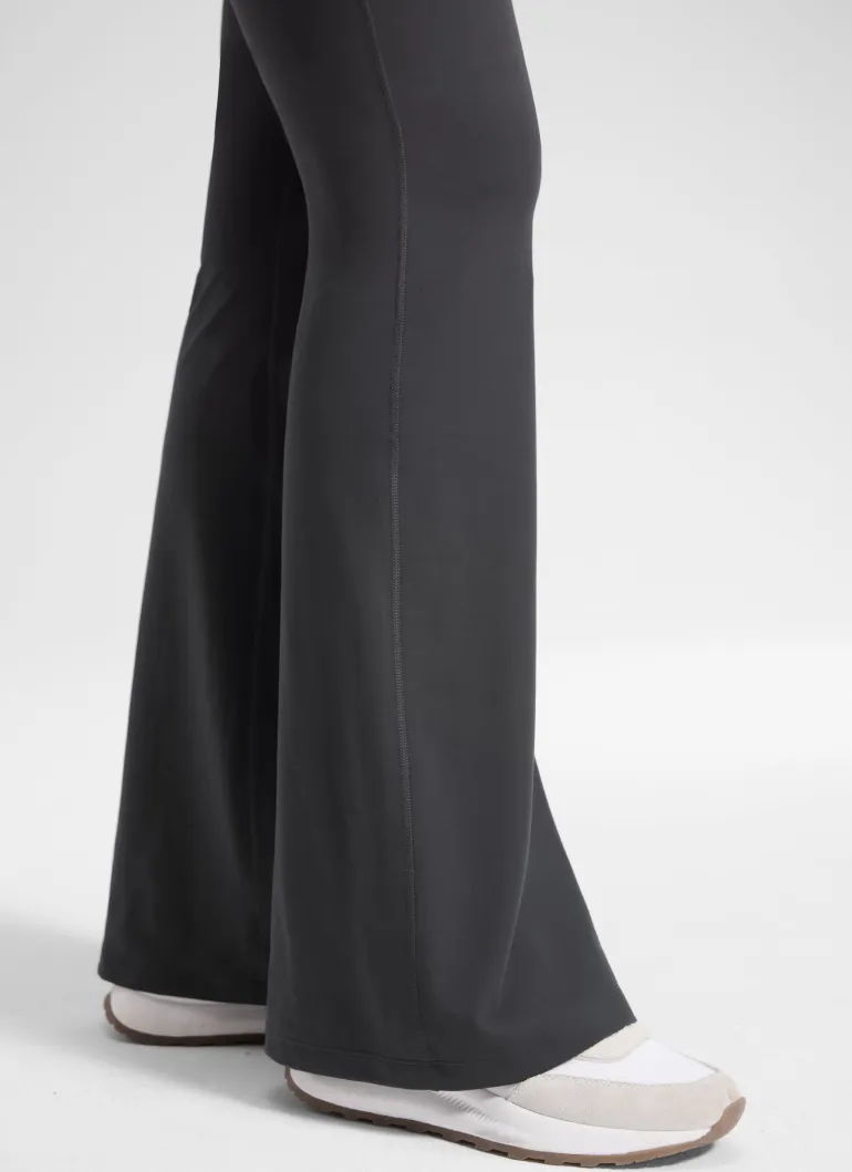 Butterluxe Maternity Flare Pocket Legging 29"