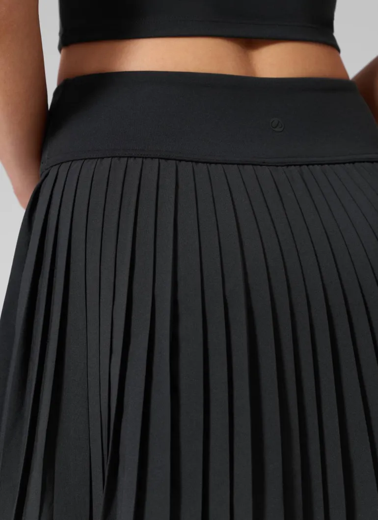 Dual-fabric Pleated Back Mini Tennis Skirt