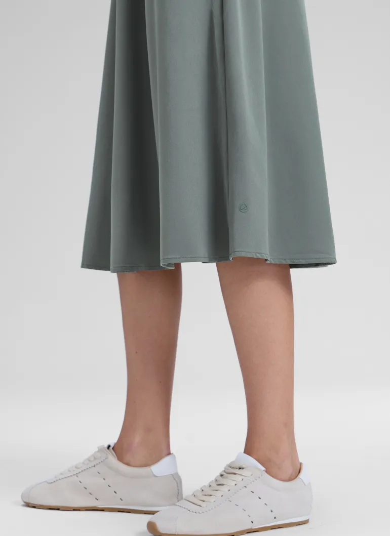 Feathery-Fit Drapey Pockets Midi Skirt