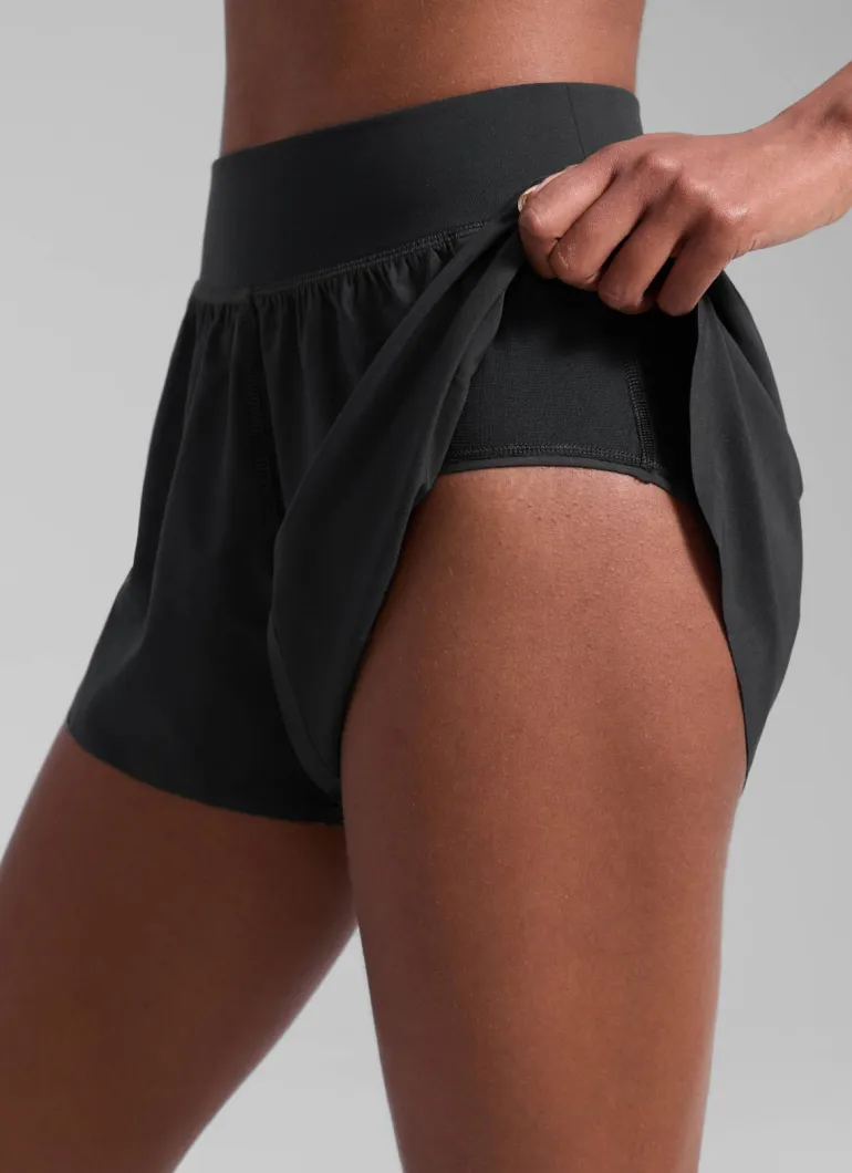 Feathery-Fit Soft Dolphin Lined Shorts 3''