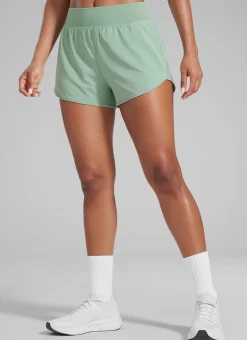 Feathery-Fit Soft Liner Zipper Pocket Shorts 3''