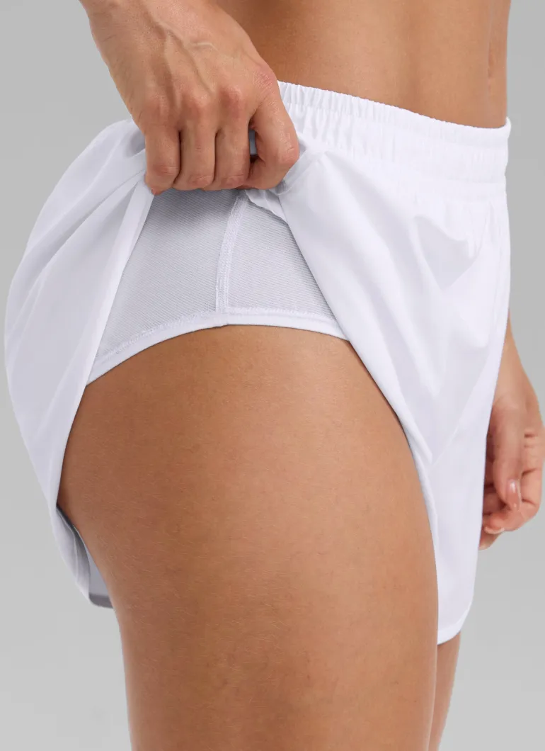 Feathery-Fit Soft Mid Rise Half Split Shorts 2.5''