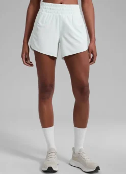 Feathery-Fit Soft Mid Rise Lined Shorts 5''