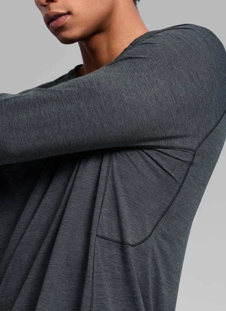 Lightweight Rounded Scallop Bottom Long Sleeves