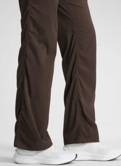 Lightweight Straight Leg Pocket Pant 30
