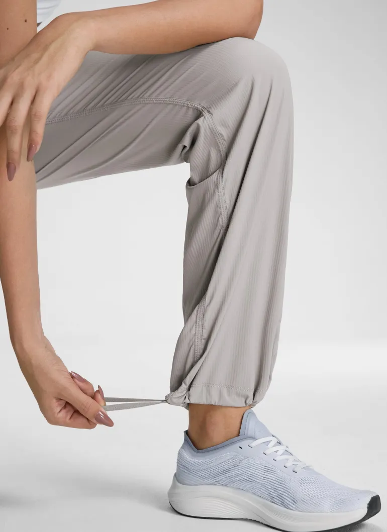 Lightweight Straight Leg Pocket Pant 30"