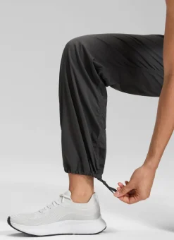 Lightweight Straight Leg Pocket Pant 30