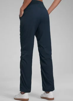 Lightweight Straight Leg Workout Pocket Pant 28