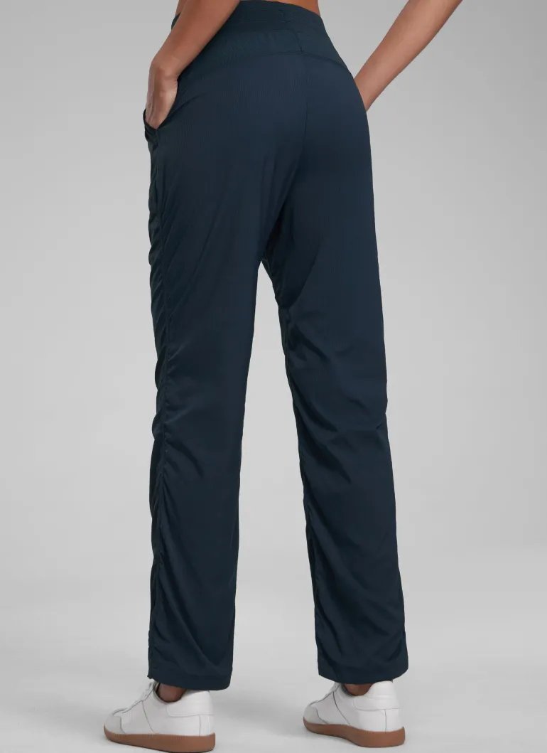 Lightweight Straight Leg Workout Pocket Pant 28"