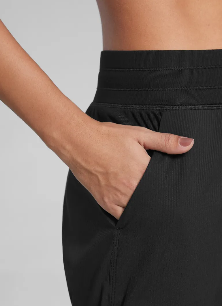 Lightweight Straight Leg Workout Pocket Pant 28"