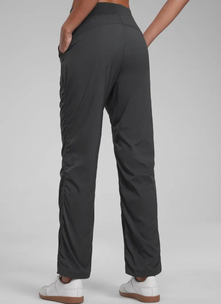 Lightweight Straight Leg Workout Pocket Pant 28"