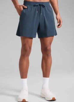 Lightweight Stretchy Athletic Workout Shorts with Zipper Pocket 5''