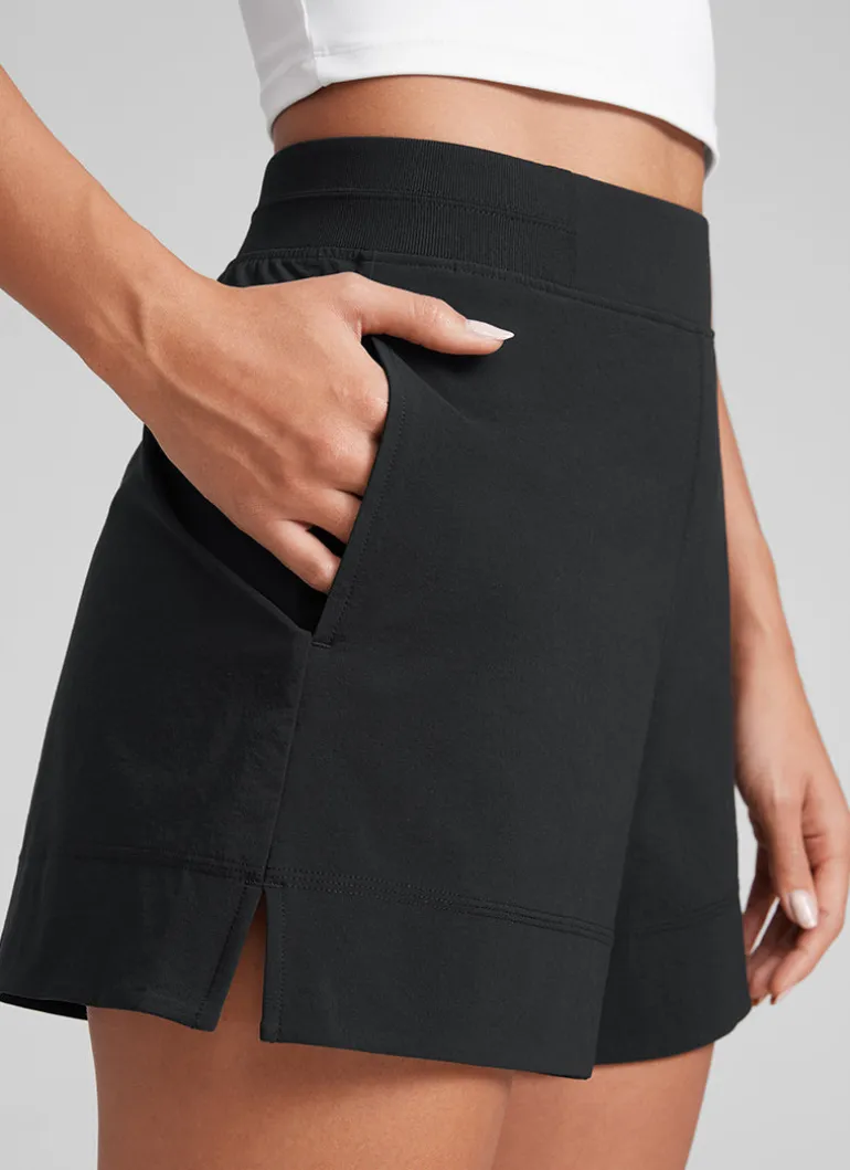 Linerless High Rise V Slit Pocket Shorts 4"