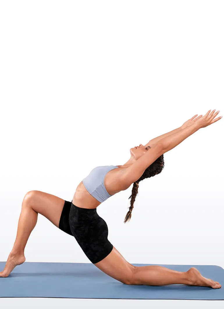 Nakedfeel Pocket Yoga Shorts 5''