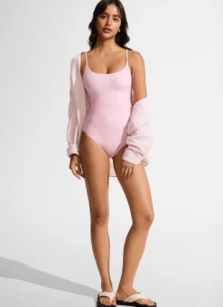 Nexfeel Scoop Neck One Piece Swimsuit