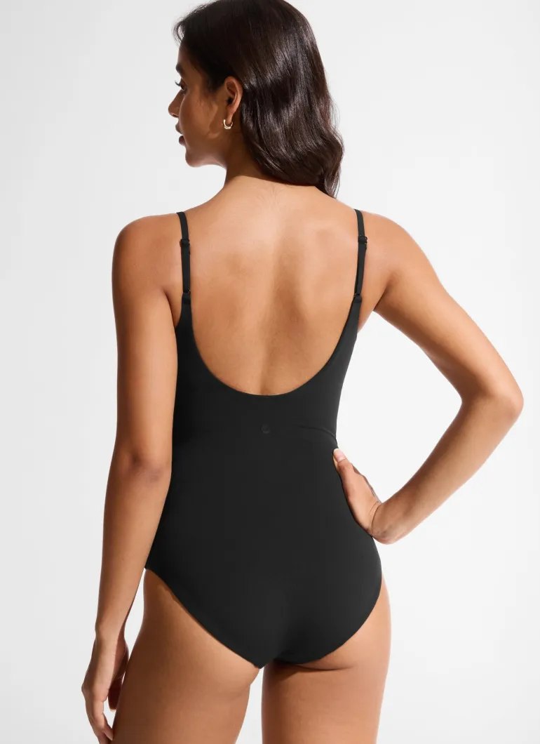 Nexfeel Scoop Neck One Piece Swimsuit