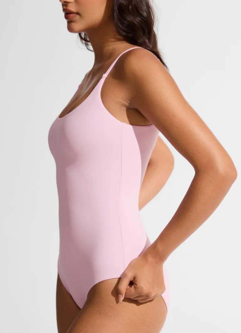 Nexfeel Scoop Neck One Piece Swimsuit