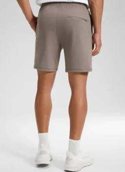 Performance Shorts 7"