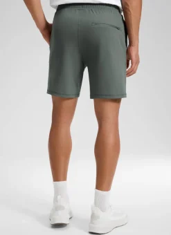 Performance Shorts 7"