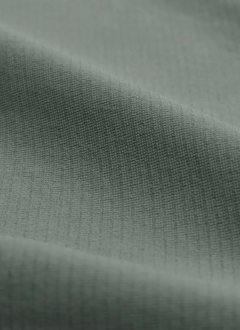 Seamless Hip Length Short Sleeve