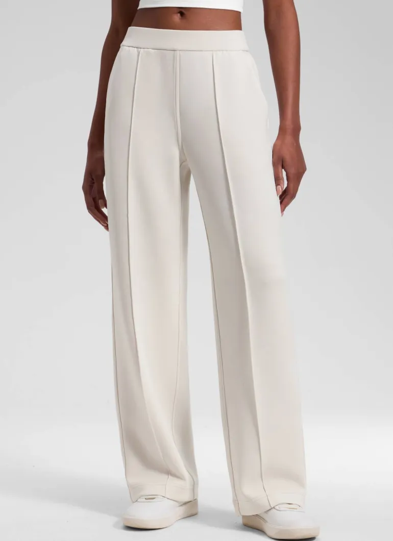 SoftAura Pintuck Straight Leg Sweatpant 30"