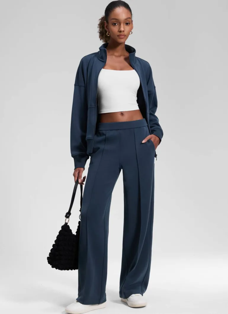 SoftAura Pintuck Straight Leg Sweatpant 30"
