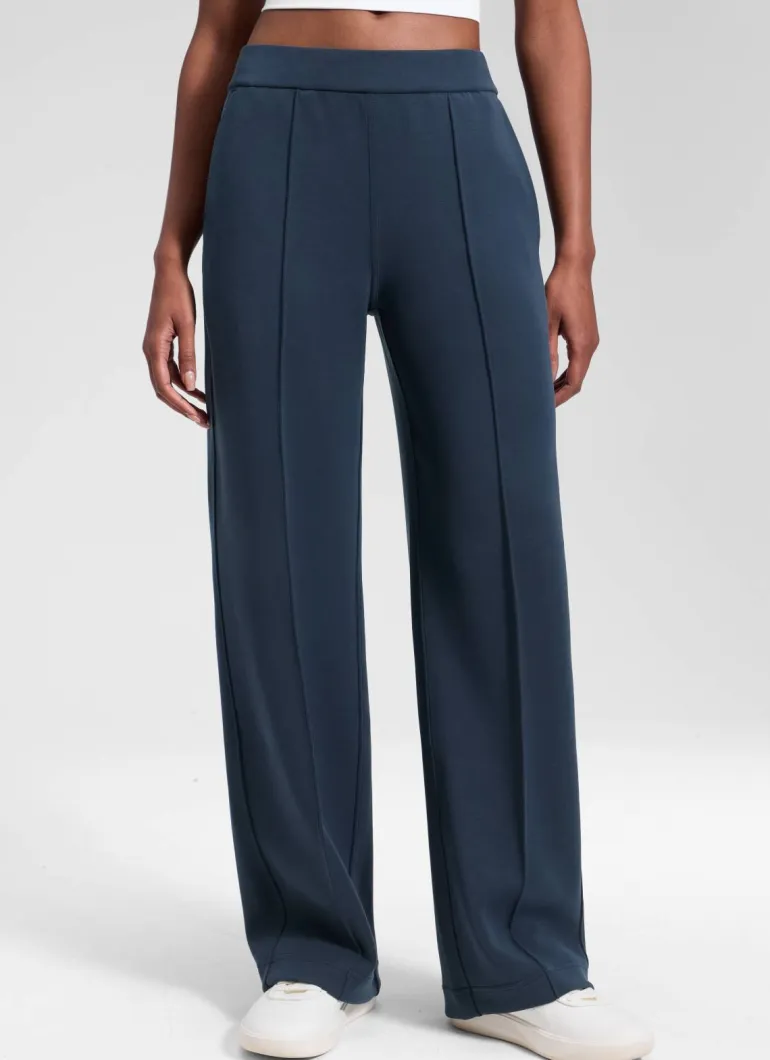 SoftAura Pintuck Straight Leg Sweatpant 30"