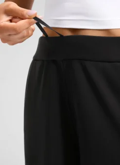 SoftAura Wide Leg Cropped Sweatpant 25