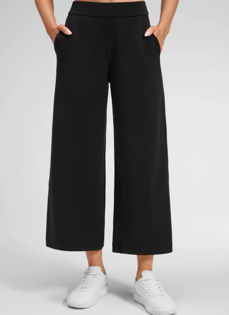 SoftAura Wide Leg Cropped Sweatpant 25"