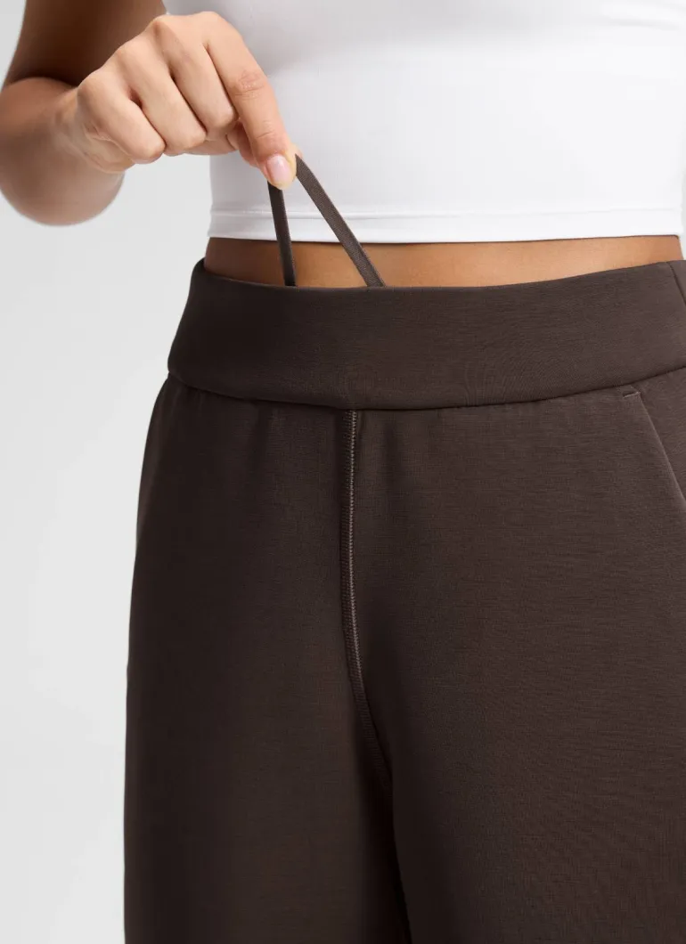 SoftAura Wide Leg Cropped Sweatpant 25"