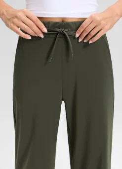 Walk the City Pocket Straight Leg Pant 30