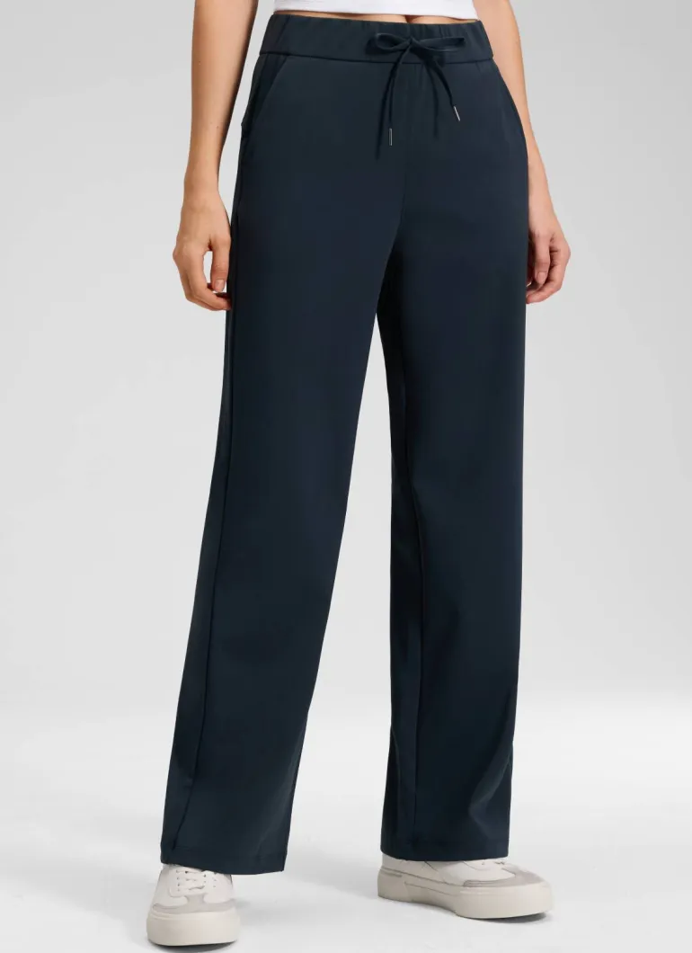 Walk the City Pocket Straight Leg Pant 30"